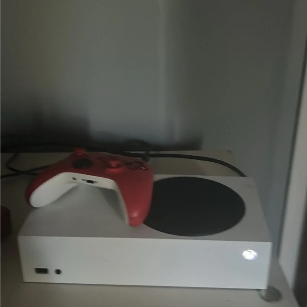 Xbox Series S w/ Controller